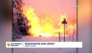 Incendie d'une ligne électrique dans la neige ! Impressionant..