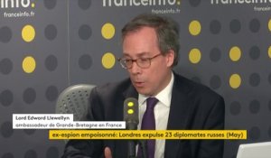 "La Russie se comporte d'une manière qui est menaçante envers nos valeurs et la sécurité de notre continent", considère l'ambassadeur du Royaume-Uni en France.
