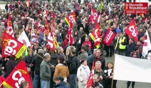 VIDEO. Châtellerault : un millier de personnes dans la rue contre les réformes de Macron