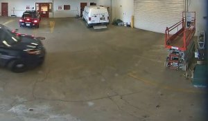 Un détenu profite d’une porte de garage ouverte pour s’évader