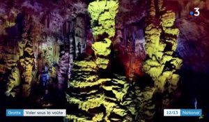 Gard: voler en ballon dans la grotte de la Salamandre
