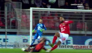 Domino's Ligue 2 - 33ème journée : Jimmy Cabot exclu, Lorient termine à 9 !