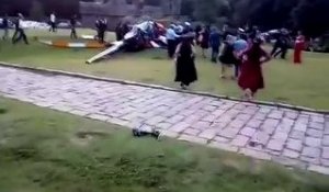 Un hélicoptère se crashe lors d'un mariage lors de la cérémonie