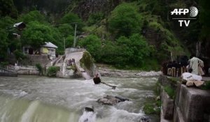 Effondrement d'un pont au Pakistan: au moins 5 morts