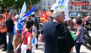 Vannes. Près de 500 manifestants pour le service public