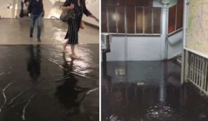À Paris, des stations de métro inondées sont fermées après les fortes pluies