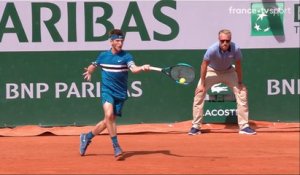 Roland-Garros : Le passing génial de Moutet !