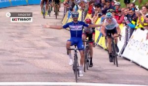 Critérium du Dauphiné : revivez le sprint final de la quatrième étape