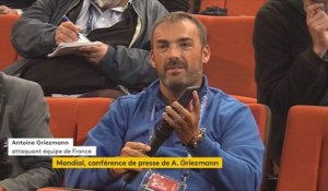 Coupe du monde 2018 : Un journaliste espagnol utilise un traducteur pour poser sa question à Antoine Griezmann