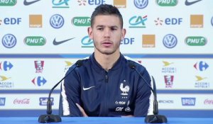 Équipe de France : le point presse d'Hernandez et Varane en replay