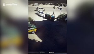 Voiture en feu : un inconnu sauve le conducteur en cassant le pare-brise