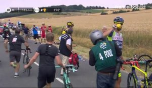 Tour de France 2018 : Chute à l'arrière du peloton !