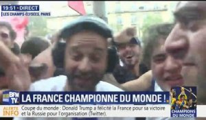 Coupe du monde: c'est la folie autour de notre reporter sur les Champs-Elysées