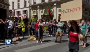 Une centaine de personnes viennent "chercher Macron" au siège d'En Marche