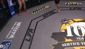 MMA : Ce combat dure moins d'une minute mais il est complètement fou