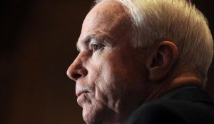 Le patriotisme de McCain salué jusqu'à Hanoï