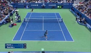 Un set accroché, et Raonic a déroulé face à Wawrinka