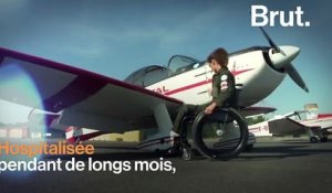 Malgré sa paralysie des jambes, elle poursuit son rêve et devient pilote de voltige aérienne