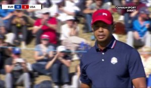 Superbe putt de Tiger Woods