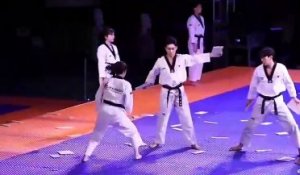 Cette équipe coréenne de Taekwondo est incroyable...