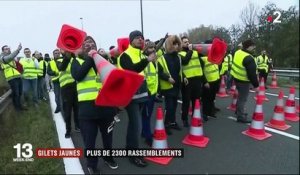 "Gilets jaunes" : plus de 2 300 rassemblements partout en France