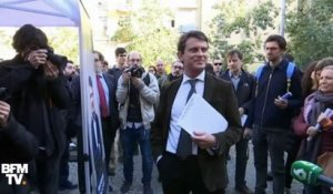 Barcelone: Manuel Valls se fait huer par des militants indépendantistes