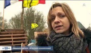 Un gilet jaune sur Emmanuel Macron : "Qu'il avoue qu'il est vaincu, les gilets jaunes sont plus forts que lui" - Regardez