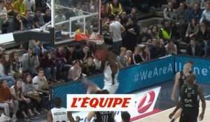 Le dunk d'Alpha Kaba contre le Partizan - Basket - Eurocoupe (H)