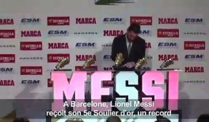 Football/Barcelone: Messi reçoit son 5e Soulier d'or, un record