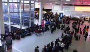 A Londres, l'aéroport de Gatwick fermé à cause de drones