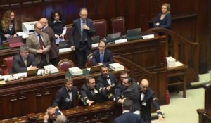 Budget italien : de vives tensions au parlement