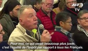 A Saint-Briac, en Bretagne, le "grand débat" fait salle comble