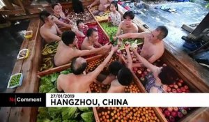 Un bain bouillonnant insolite en Chine