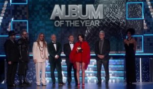 Kacey Musgraves remporte le Grammy Award de l'Album de l'année