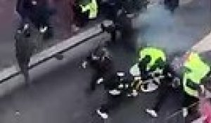 Des gilets jaunes et des membres d'extreme droite se bagarrent à Lyon