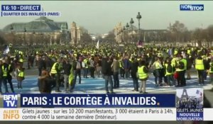 Gilets jaunes: le cortège parisien est arrivé aux Invalides, le pont Alexandre III bloqué