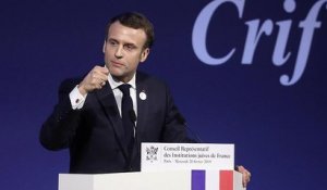 Macron promet des "actes" à la communauté juive