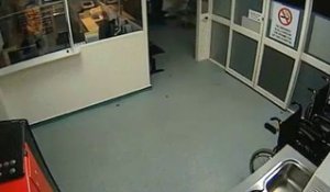 Un patient rentre dans l'hopital