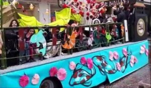 Carnaval 2019 de Chambéry : ambiance et embrasement de Monsieur Carnaval