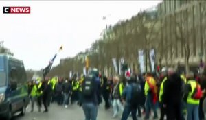 Violences à Paris  : les policiers pris pour cible