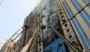Bangladesh : incendie meurtrier dans un immeuble de la capitale