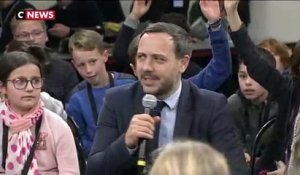Grand débat : Emmanuel Macron face aux enfants