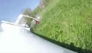 Un planeur percute un arbre et s'explose au sol avec deux passagers