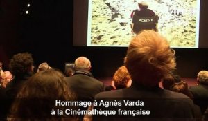 La "'famille" du cinéma dit adieu à Agnès Varda
