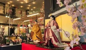 Japon: soies, sceptres et objets sacrés pour le nouvel empereur