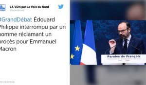 Grand débat : Édouard Philippe interrompu dans son discours par un protestataire