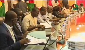 RTB - Le comité de pilotage de la TNT en séance de travail avec le Premier Ministre du Burkina Faso