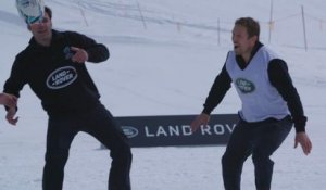 Wilkinson et Yachvili s’essaient au Snow Rugby