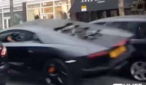 Un automobiliste défonce une Lamborghini en lui grillant la priorité