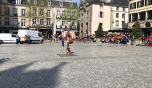 Le cirque Medrano anime la place Saint-Corentin
